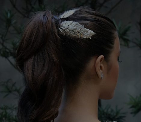 Peinados para bodas con adornos